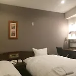 Ochanomizu St. Hills Hotel